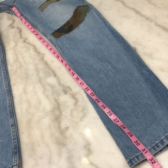 Vintage Levi’s 514 Reworked With Camo Patches Size 5 30x31.5 Made in USA - Picture 13 of 15